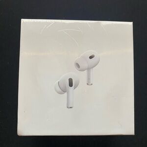 Apple AirPods Pro 2nd Generation with MagSafe Wireless Charging Case (USB‑C)